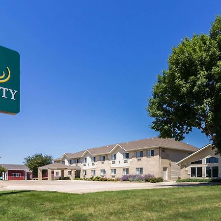 Quality Inn Marshall Mn Near University Exterior photo