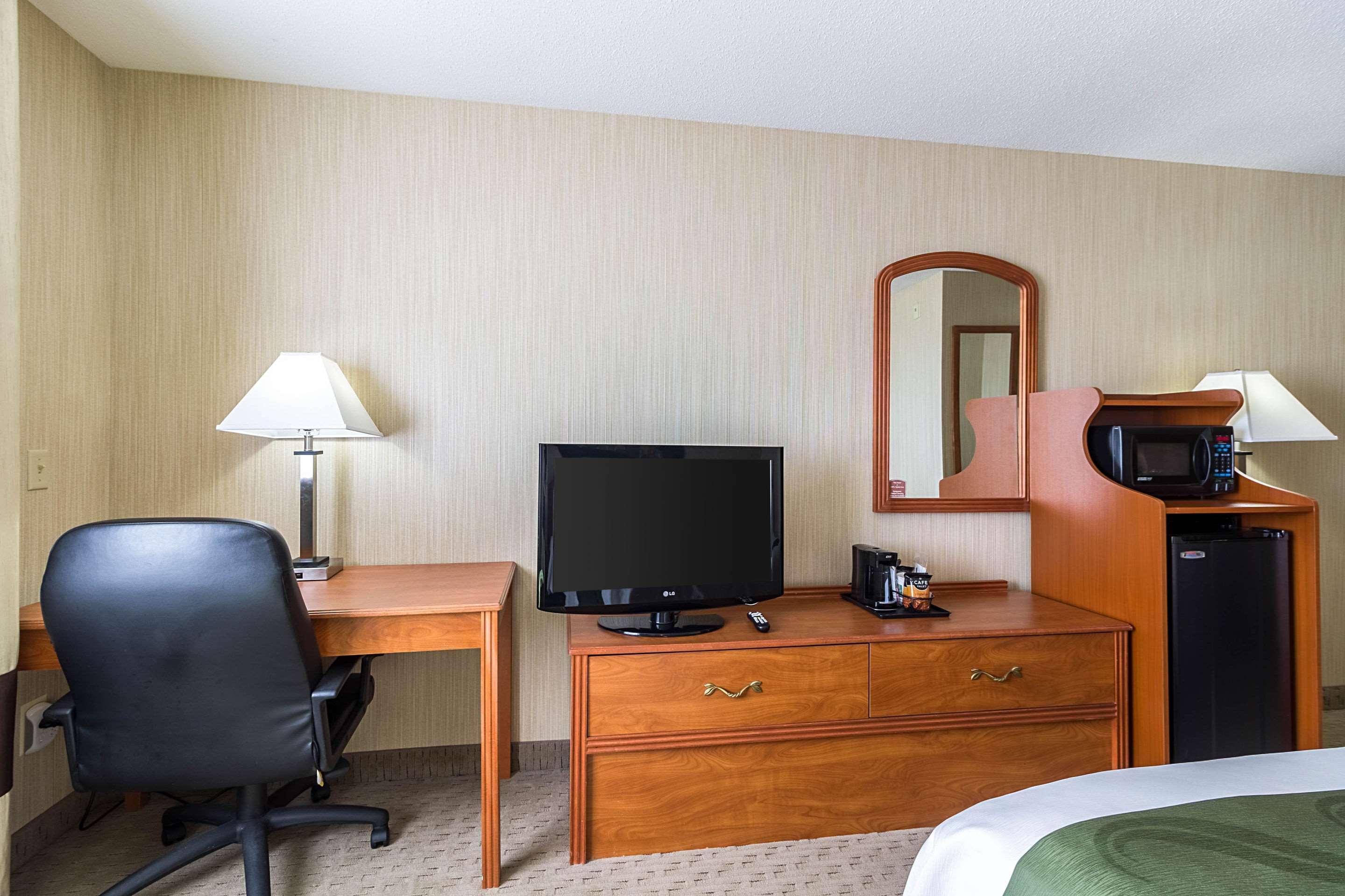 Quality Inn Marshall Mn Near University Exterior photo