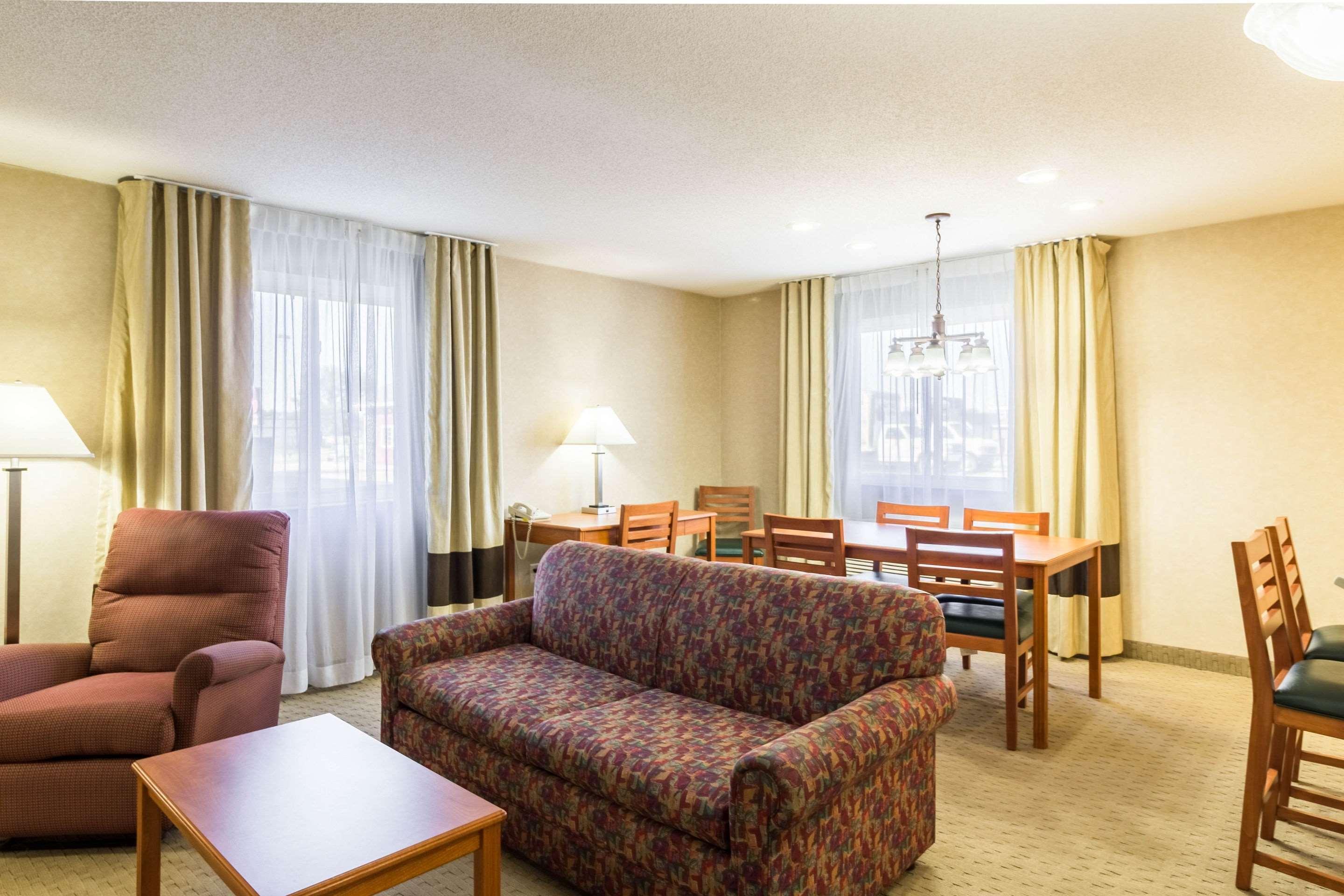 Quality Inn Marshall Mn Near University Exterior photo