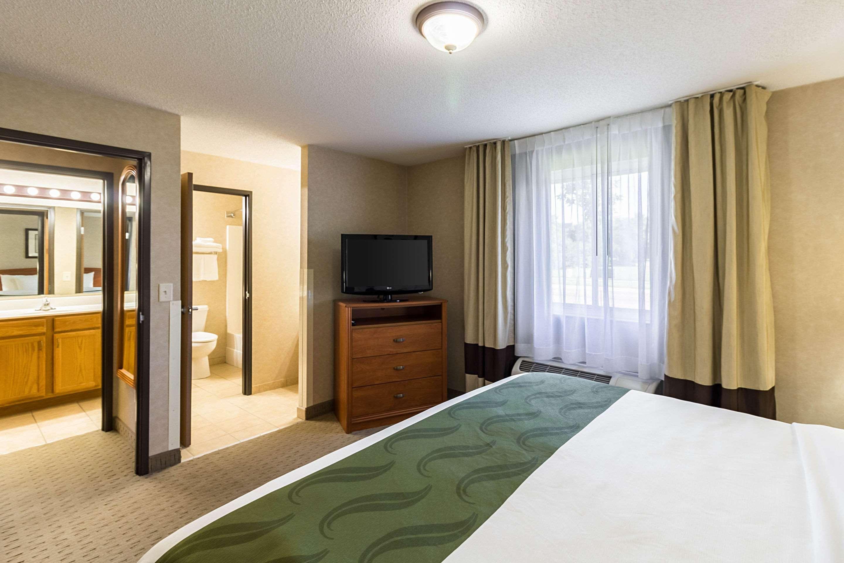 Quality Inn Marshall Mn Near University Exterior photo