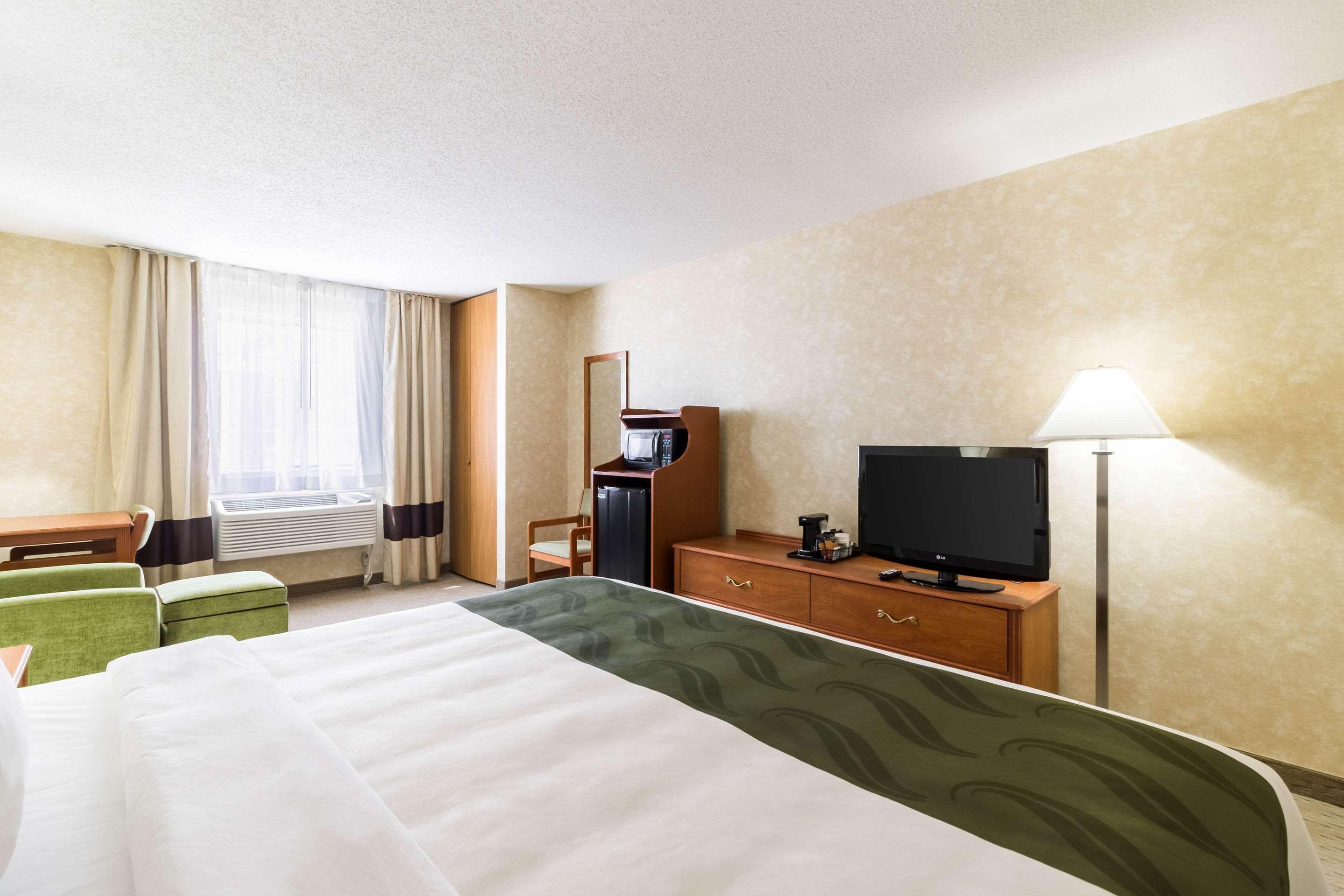 Quality Inn Marshall Mn Near University Exterior photo