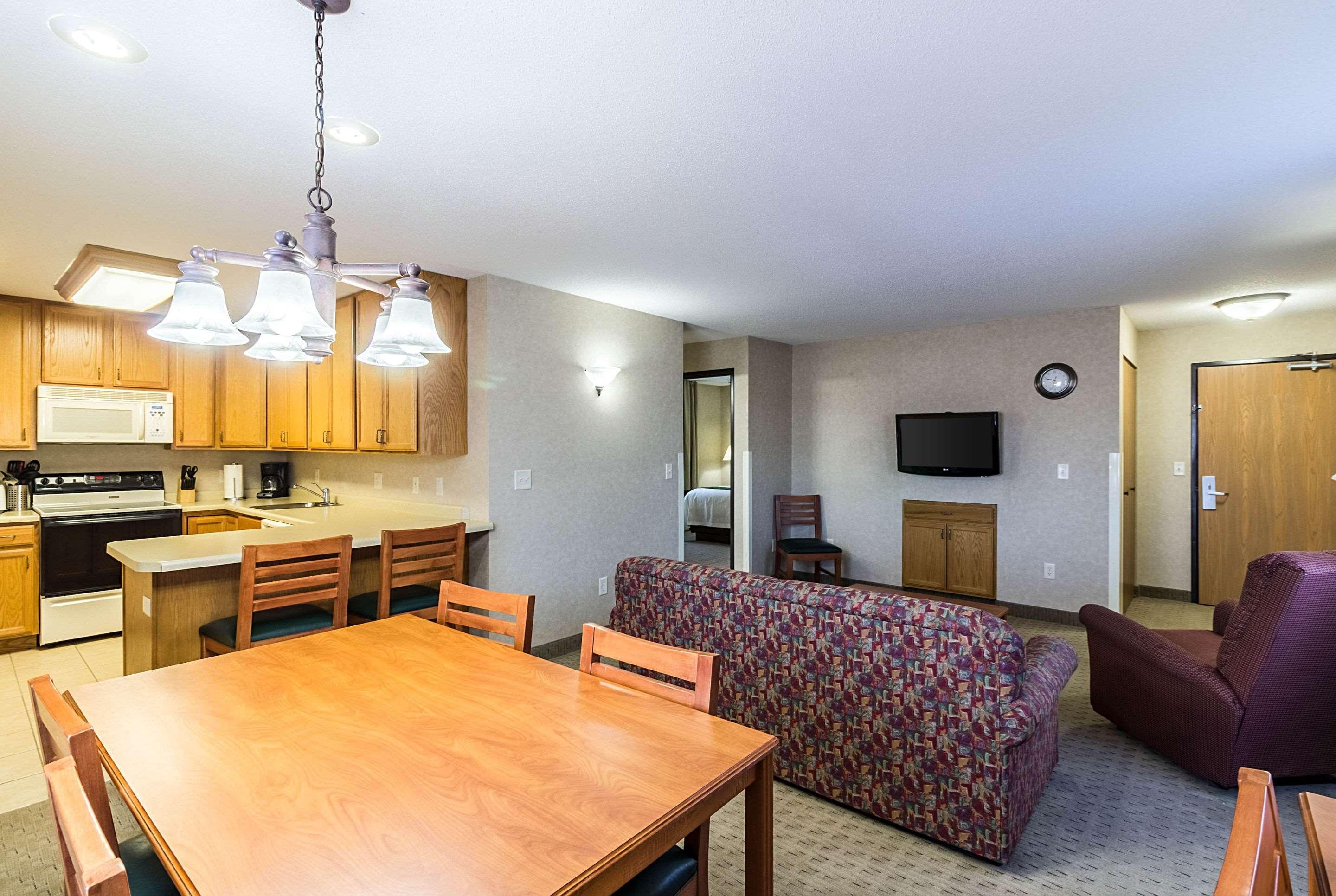Quality Inn Marshall Mn Near University Exterior photo
