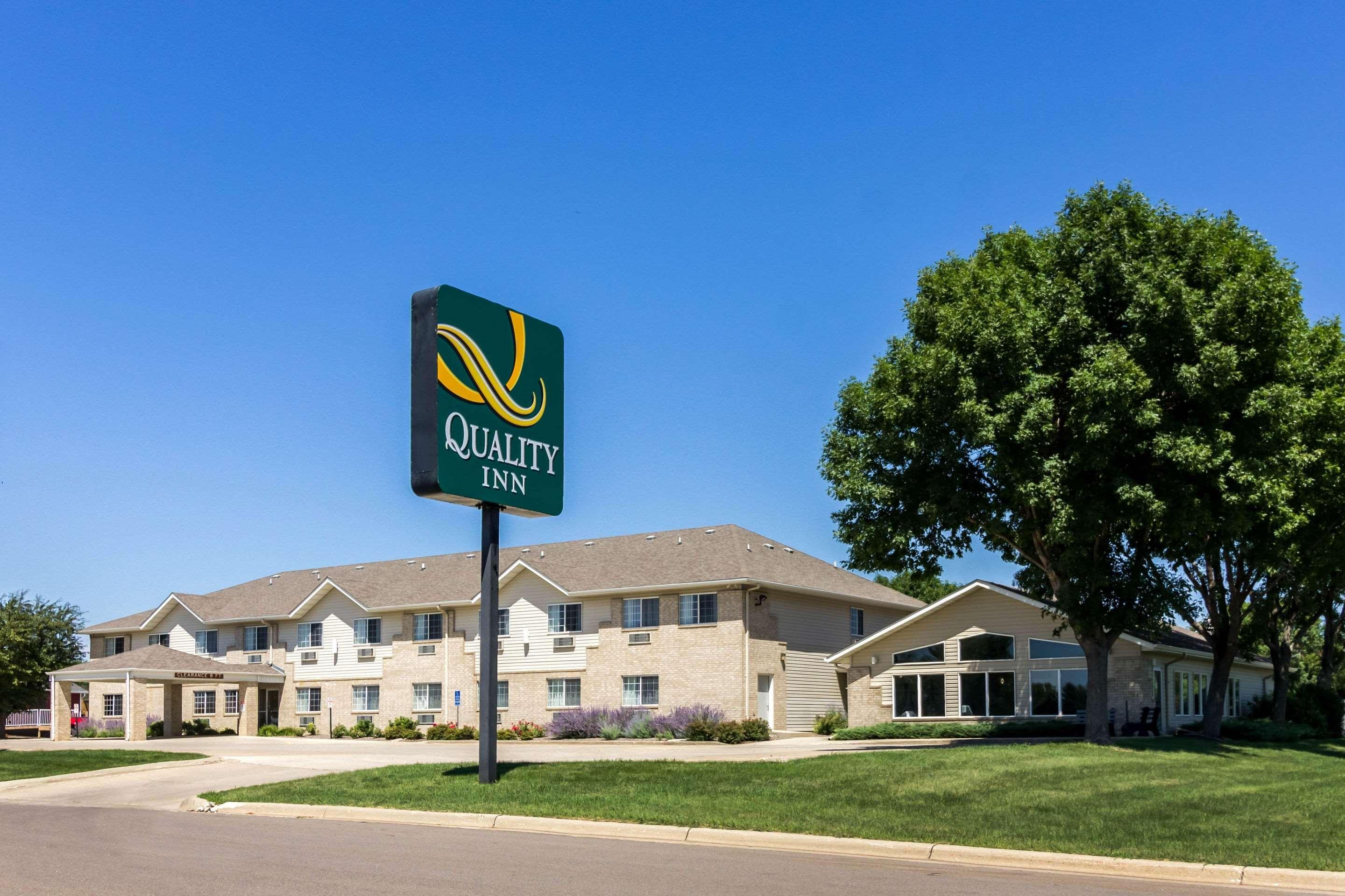 Quality Inn Marshall Mn Near University Exterior photo
